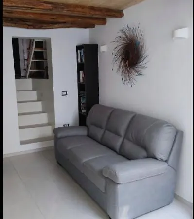 Appartamento Su Piricocco - La Casa Dei Ricordi Triei Buitenkant foto