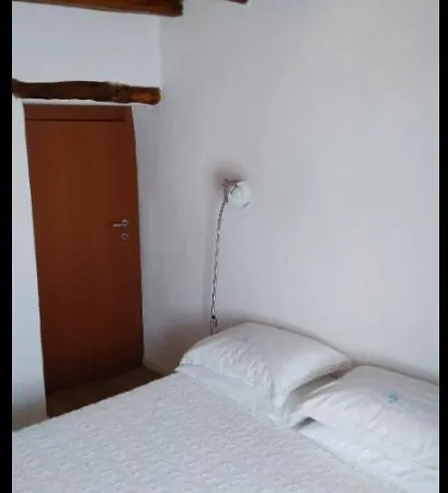 Appartamento Su Piricocco - La Casa Dei Ricordi Triei Buitenkant foto